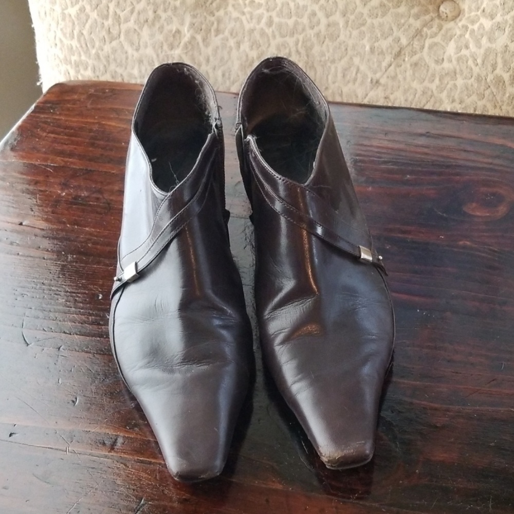 Boots - Picture 3 of 4